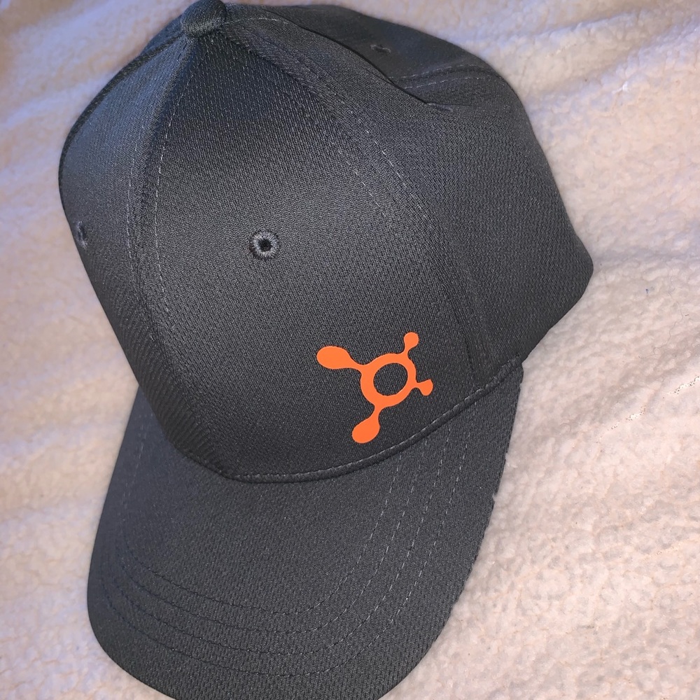 Orangetheory hat- never worn
